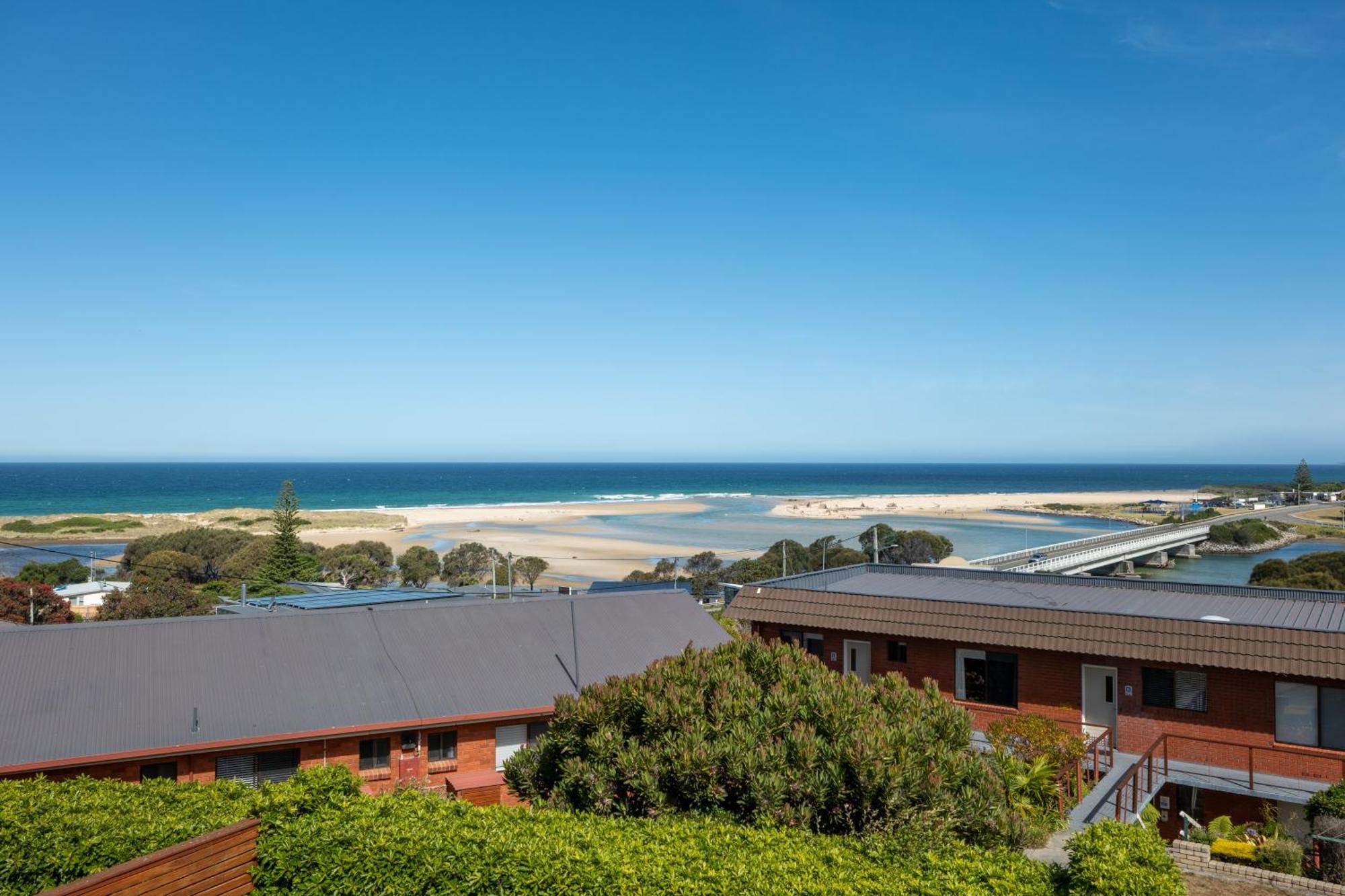 Blue Seas Holiday Villas Scamander Exterior photo